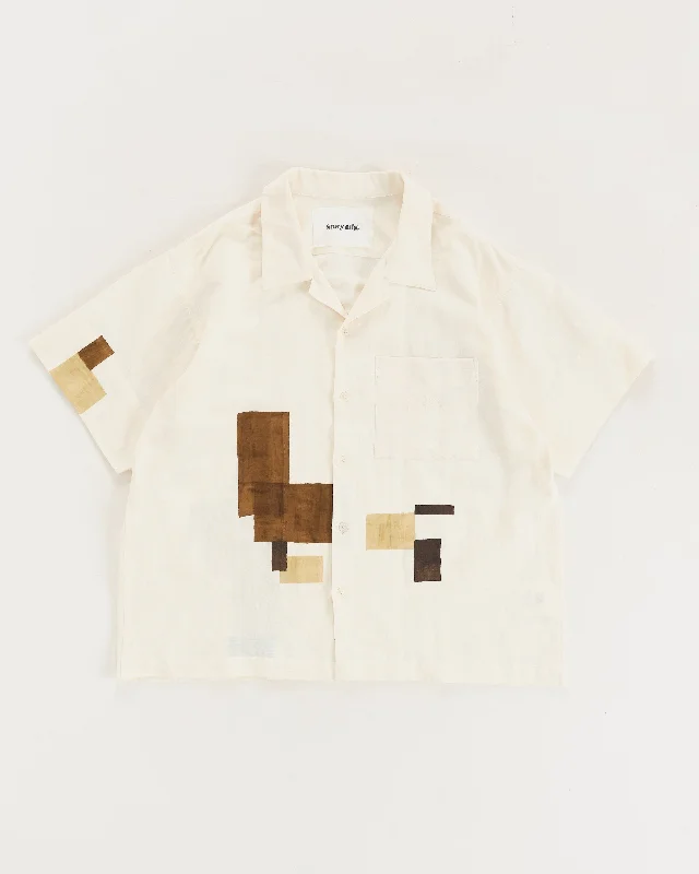 Hot Styles Greetings Shirt SS - Ecru Block